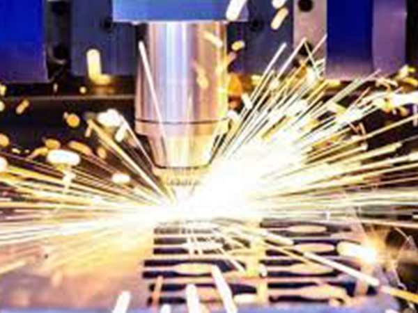 How-Does-a-Laser-Cutting-Machine-Work