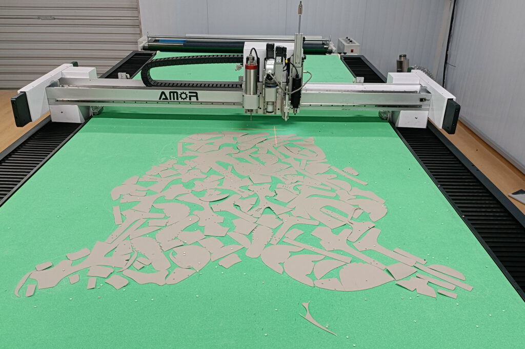 Genuine Leather Cutting Machine