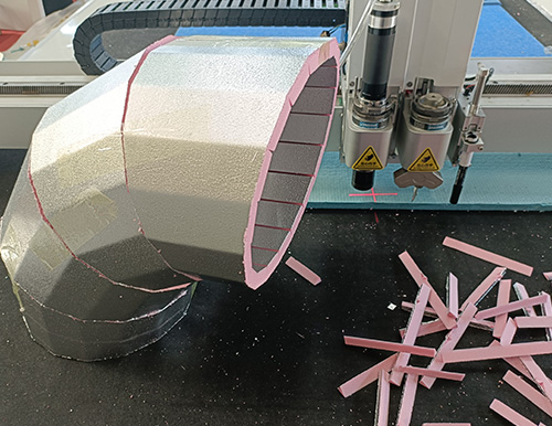Automatically-Cutting-for-pre-insulated-duct