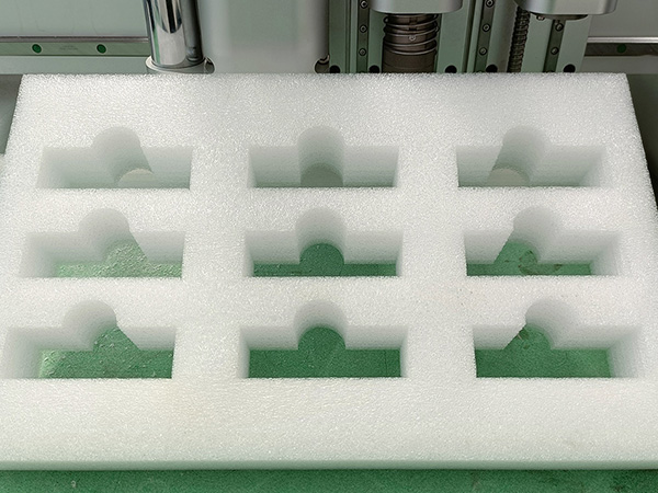 Cut EPE Foam with a CNC Oscillating Knife Cutting Machine