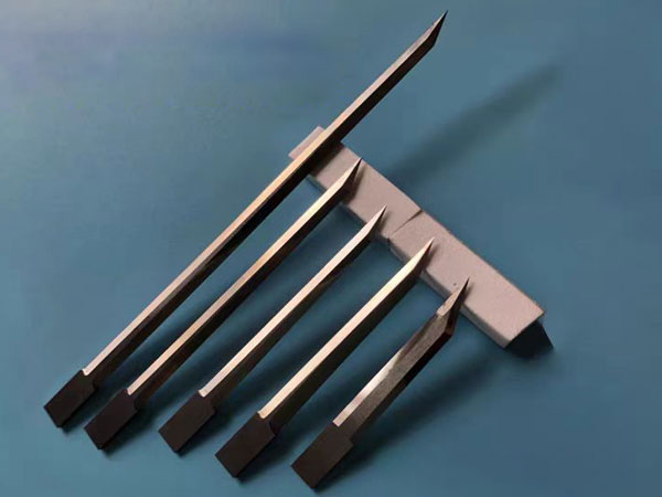 How to Choose the Right Blade for Your CNC Gasket Cutting Machine